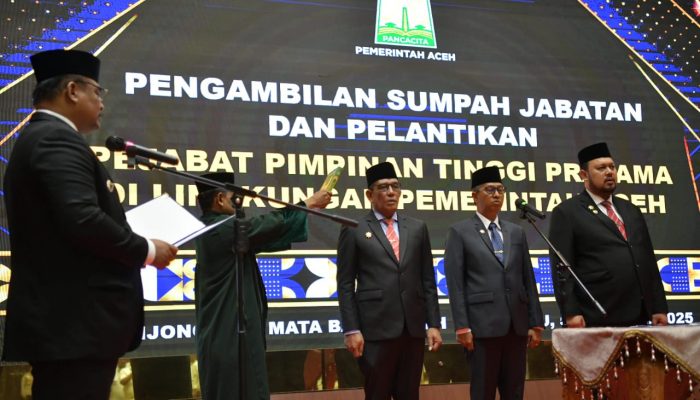 Pj Gubernur Safrizal Lantik Tiga Kepala SKPA