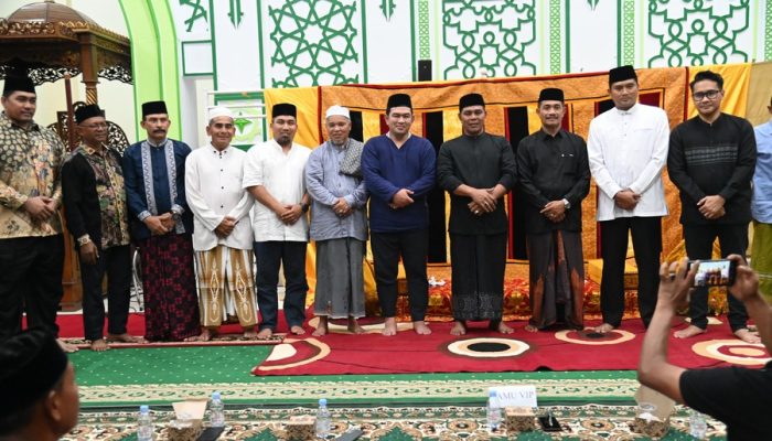 Pj Bupati Iswanto Hadiri Peusijuk Bupati dan Wakil Bupati Terpilih oleh Forum Masyarakat Blang Bintang