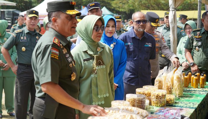 Sambut Idul Fitri 1446 H, Pangdam IM Resmi Buka Bazar TNI serentak di Lapangan Blang Padang