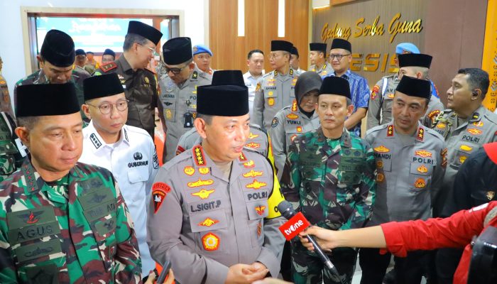 Perkuat Silaturahmi, Kapolri-Panglima TNI Hadiri Safari Ramadan di Polda Lampung