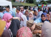 Peringati HUT ke-79 TNI AU, Pemkab Aceh Besar dan Lanud SIM Gelar Bazar Murah untuk Masyarakat