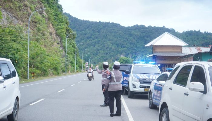 Polisi Pastikan Arus Lalu Lintas ke Tempat Wisata Aman dan Lancar