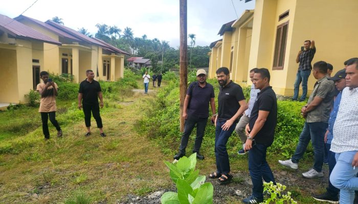 Gubernur dan Anggota DPR Aceh Tinjau Rumah untuk Eks Kombatan di Sabang