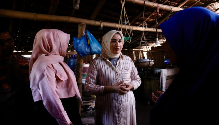 Ketua PKK Aceh Tinjau Rumah Dhuafa di Pidie, Pastikan Bantuan Rumah Layak Huni Tepat Sasaran