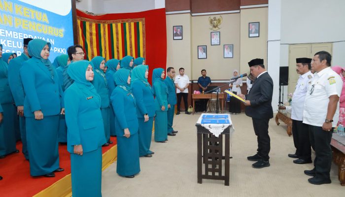 Bupati Syech Muharram Lantik Ketua dan Pengurus TP PKK Aceh Besar