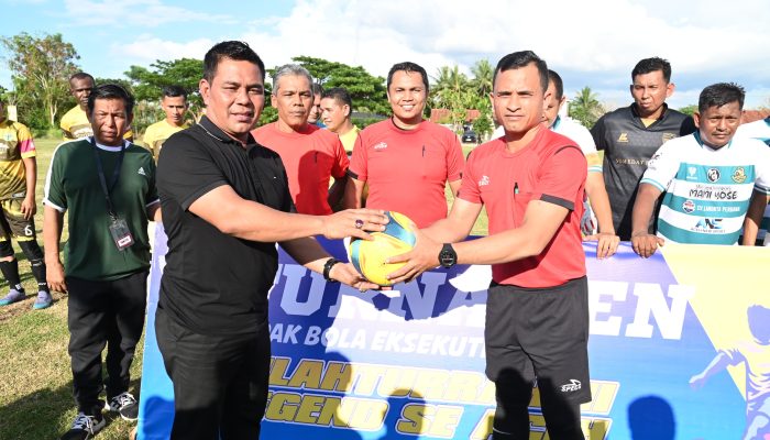 Syech Muharram Buka Turnamen Sepak Bola Eksekutif 2025