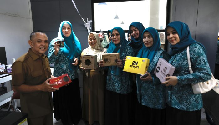 Marlina Muzakir Kunjungi Rumah Kemasan Aceh, Dorong UMKM Tingkatkan Kualitas Produk