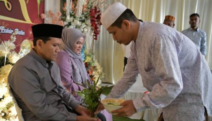 Akrab dan Ceria Halal bi Halal di Kediaman Pribadi Wagub Fadhlullah