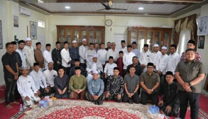 Wagub Fadhlullah Halal bi Halal ke Kediaman Abon Arongan