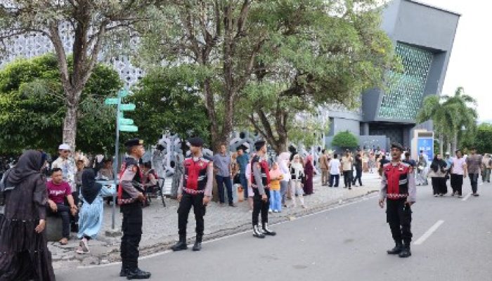 Aktivitas Masyarakat di Pelabuhan Ulee Lheue dan Museum Tsunami Padat, Kamtibmas Kondusif