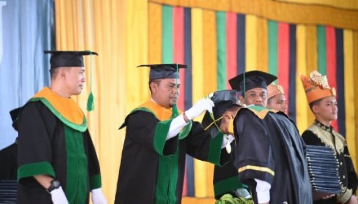 Kadisdik Dayah Aceh Besar Hadiri Wisuda RIAB, 315 Santri Siap Menjadi Agen Perubahan