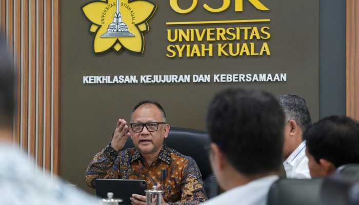 Dirjen Dikti Sosialisasikan Program Kampus Berdampak di Forum Rektor Aceh