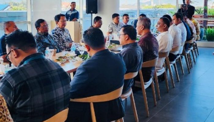 Kolaborasi BUMN Diperkuat, BSI Aceh Sambut Anggota Komisi VI DPR RI di Landmark BSI Aceh