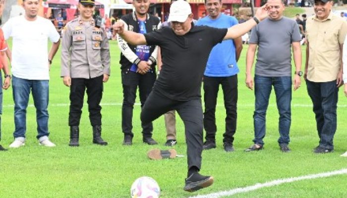 Bupati Aceh Besar Buka Turnamen Sepak Bola PS AMLA Cup 2025