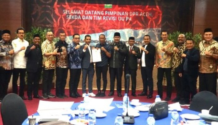 Komitmen Perkuat Otonomi Khusus, Plt Sekda Aceh Hadiri Diskusi Revisi UUPA di Jakarta