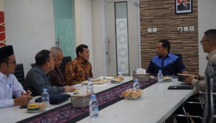 Bertemu Kepala Kantor Komunikasi Kepresidenan, Wagub Aceh Dorong Percepatan Revisi UUPA