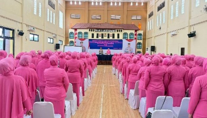 Kapolres Lhokseumawe dan Ketua Bhayangkari Gelar Tatap Muka, Tekankan Solidaritas dan Jaga Marwah Polri
