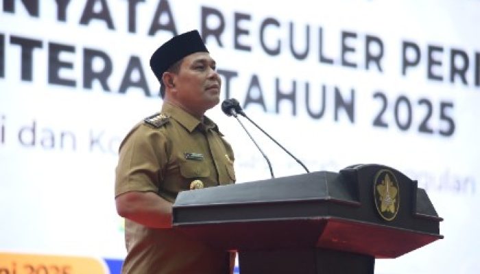 Bupati Aceh Besar Berikan Pembekalan untuk 1800 Mahasiswa KKN Reguler XXVI dan Literasi USK Tahun 2025