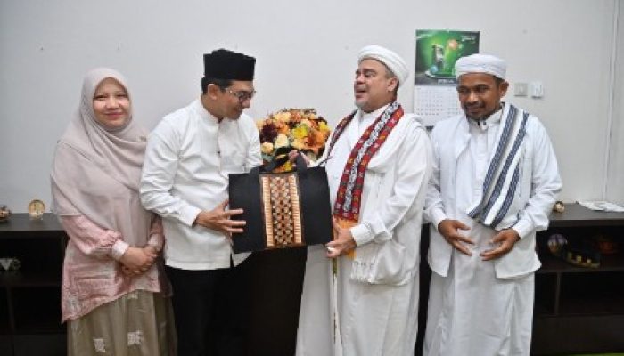 Ketua DPRK Banda Aceh Jamu Habib Rizieq, Sajikan Kuah Beulangong hingga Kopi Aceh