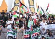 Ketua DPRK Banda Aceh Orasi di Tengah Ribuan Massa Aksi Bela Palestina