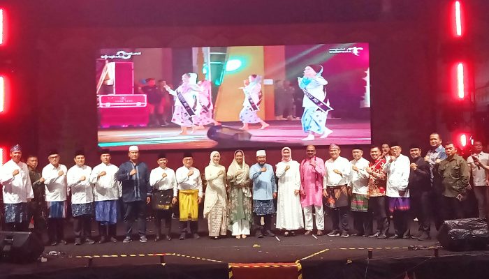 Bupati Aceh Besar H. Muharram Idris Hadiri Malam Puncak Festival Seni Budaya dan Peringatan Tahun Baru Islam 1447 H di Bengkulu