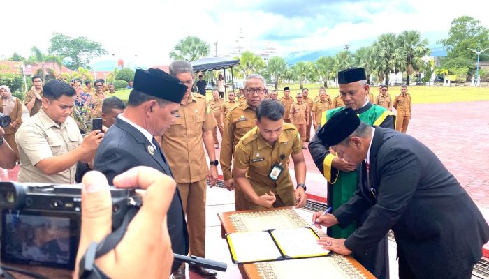 Bupati Syech Muharram Lantik Bahrul Jamil sebagai Sekda Aceh Besar
