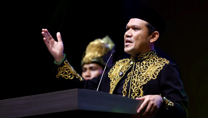 Wagub Fadhlullah dan Utusan Khusus Presiden Hadiri HUT Nagan Raya ke-23, Mardiono Dianugerahi Gelar Adat