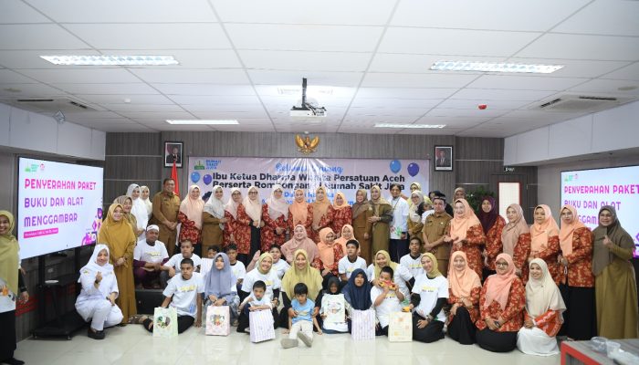 Ketua DWP Aceh Hadiri Acara Peringatan Hari Anak Nasional 2025
