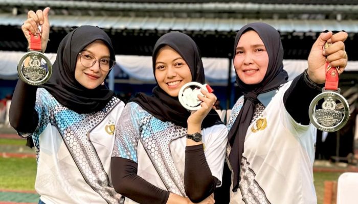 Polwan Polda Aceh Raih Juara II Presisi Beregu dalam Kejuaraan Menembak Kapolri Cup 2025