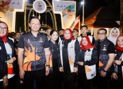 Ketua TP PKK Aceh Tampil Kompak Dukung Atlet di Fornas Lombok : ‘Menang Talo, Bek Syek Syoh!