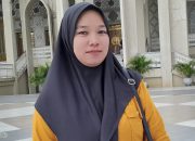 Menjaga Anak dari Jerat Media Sosial: Refleksi Hukum Islam untuk Orang Tua Digital