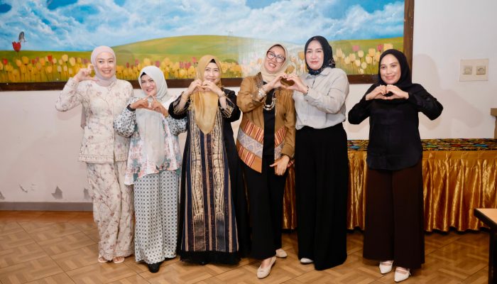 Pamitan dengan Penuh Hangat: Ketua TP PKK NTB Jamu Marlina Usman di Akhir Kunjungan