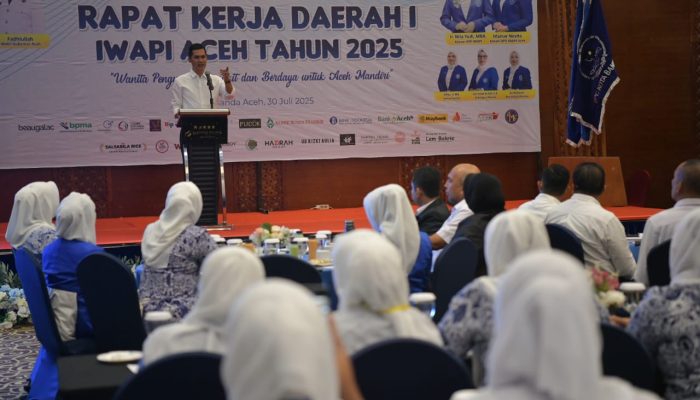 Buka RAKERDA I DPD IWAPI, Plt Sekda: Perempuan Bisa Jadi Tulang Punggung Ekonomi Aceh