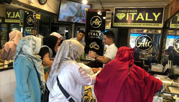 Harga Emas Turun di Banda Aceh, Pedagang: Saat Tepat untuk Beli