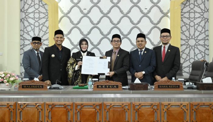 DPRK Banda Aceh Sahkan Qanun RPJM serta Qanun Pajak dan Retribusi