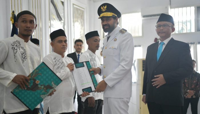 Peringati HUT RI ke-80, Gubernur Aceh Serahkan Remisi kepada Narapidana