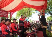Wagub Fadhlullah Sambut Peserta Pawai Budaya HUT ke-80 RI