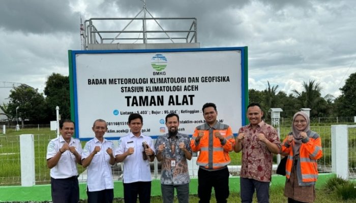 PT Solusi Bangun Andalas Gandeng BMKG Pasang Alat Penakar Hujan Otomatis di Aceh Besar