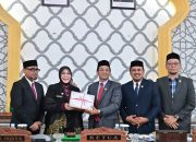 Wali Kota Serahkan Rancangan Qanun Perubahan APBK 2025 ke DPRK Banda Aceh