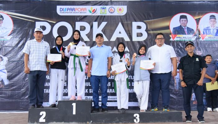 Kuta Malaka Juara Umum Taekwondo PORKAB 2025