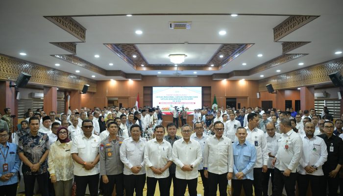 Satgas KDMP Gelar Rapat di Aceh, Wagub dan Zulkifli Hasan Sepakat Koperasi Desa Jadi Ujung Tombak Ketahanan Pangan