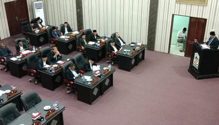 Bupati dan DPRK Aceh Singkil Sahkan P-APBK 2025