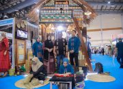 Bupati Aceh Besar Tinjau Stand Dekranasda Aceh Besar di Inacraft