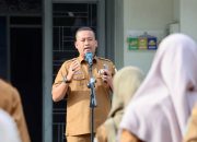 Sekretaris Dinsos Aceh Pimpin Apel Pagi, Tekankan Disiplin dan Profesionalisme
