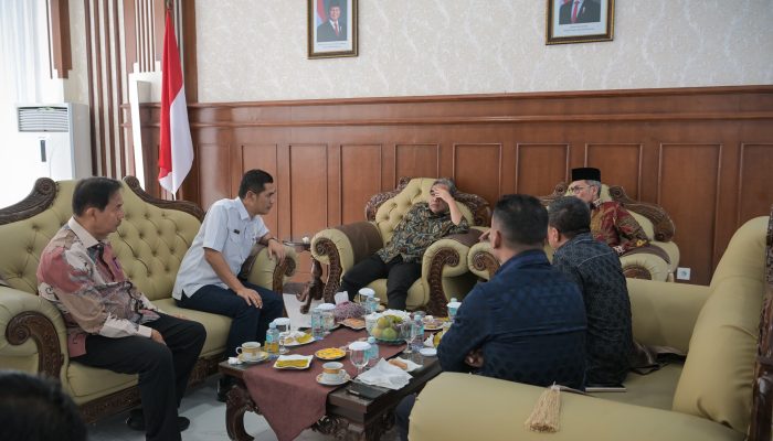 Sekda Aceh Antar Kepulangan Ketua MPR RI
