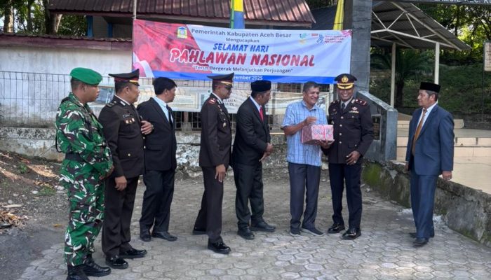 Jelang Hari Pahlawan, Kapolres Aceh Besar Ziarah ke Makam Teuku Panglima Polem