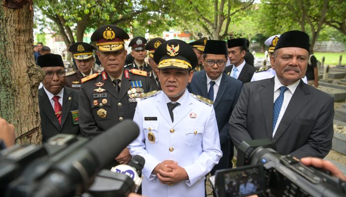 Wakil Gubernur Aceh Pimpin Ziarah Hari Pahlawan di TMP Banda Aceh