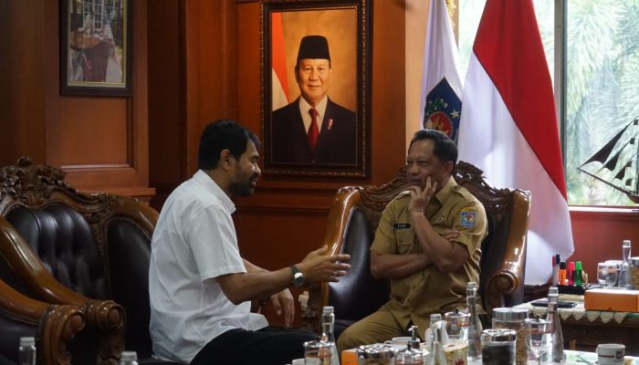 Gubernur Aceh Sampaikan Selamat kepada Mendagri atas Anugerah Adat dari Wali Nanggroe