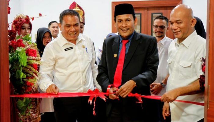 Asisten II Setda Aceh Resmikan Klinik PBJ, Dorong Transparansi dan Efisiensi Pengadaan Barang dan Jasa