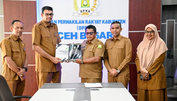 Pemkab Serahkan KUA PPAS untuk Dibahas DPRK Aceh Besar